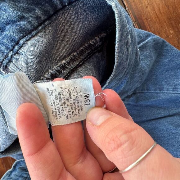 Blue Knee-Length A-Line Pleated Skirt - Picture 6 of 7